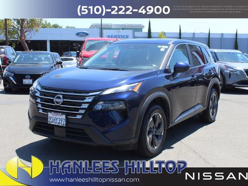 Used 2025 Nissan Rogue SV FWD image 3