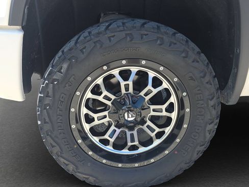 Used 2014 GMC Sierra 1500 Denali w/ Driver Alert Package AWD/4WD image 4