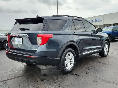 Certified 2022 Ford Explorer XLT image 4