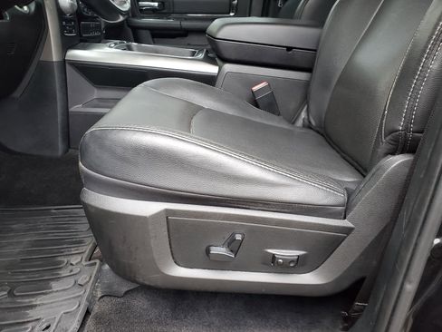 Used 2017 RAM 1500 Sport w/ Quick Order Package 26Q Night AWD/4WD image 32