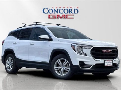 Used 2023 GMC Terrain SLE w/ Driver Convenience Package image 1