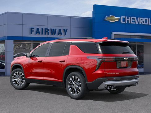 New 2026 Chevrolet Traverse LT w/ Sun and Wheel Package image 3