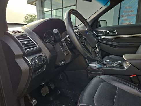 Used 2017 Ford Explorer Sport w/ Equipment Group 401A AWD/4WD image 37