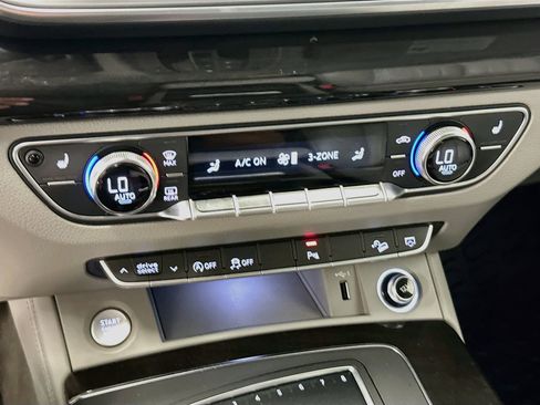 Used 2019 Audi Q5 2.0T Premium Plus w/ Premium Plus Package AWD/4WD image 24