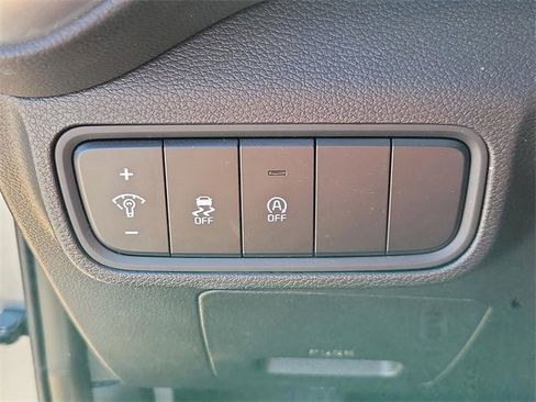 Used 2025 Kia Soul LX image 28