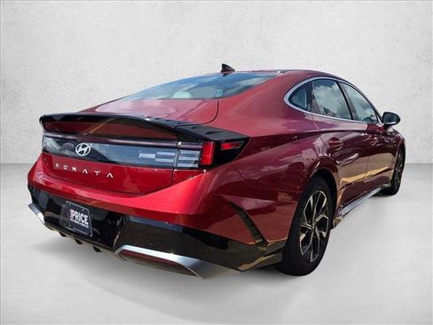 Used 2025 Hyundai Sonata SEL FWD image 5