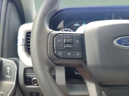 Certified 2025 Ford F250 XLT AWD/4WD image 21