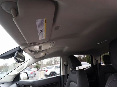 Used 2020 GMC Canyon SLE image 39