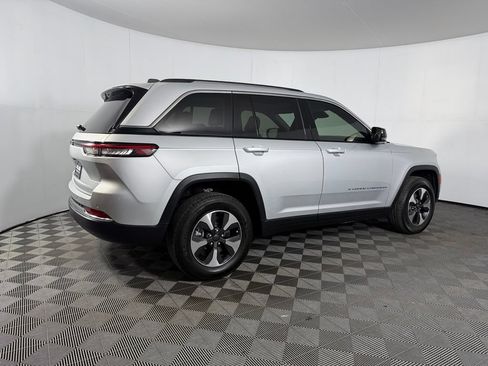 Used 2024 Jeep Grand Cherokee Limited 4xe AWD/4WD image 8