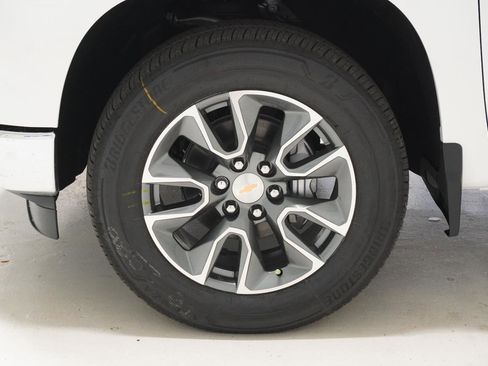 New 2026 Chevrolet Silverado 1500 LT w/ Texas Edition Plus RWD image 9