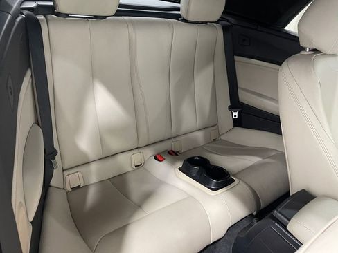 Used 2016 BMW M235i Convertible image 29
