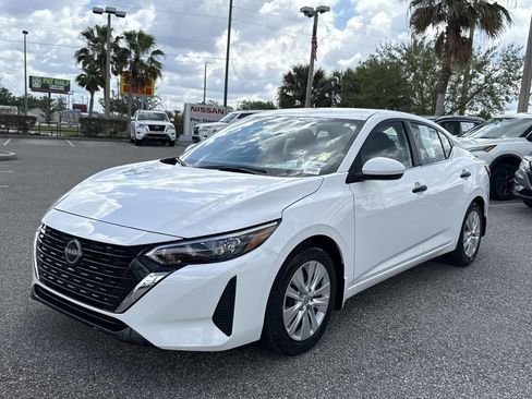 Certified 2025 Nissan Sentra S image 8