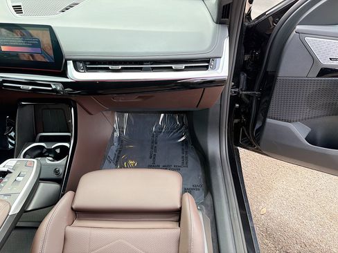 Used 2025 BMW X1 xDrive28i w/ Technology Package image 18