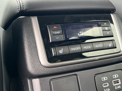 New 2026 Subaru Ascent Limited image 38