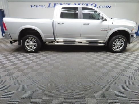 Used 2017 RAM 2500 Laramie AWD/4WD image 2