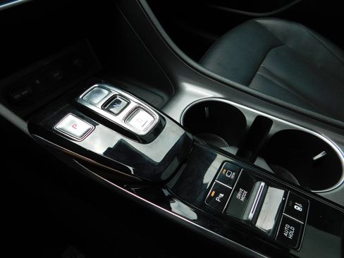 Used 2022 Hyundai Sonata Limited FWD image 24