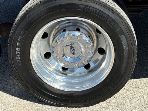 Used 2022 Ford F450 Lariat w/ Lariat Ultimate Package image 10