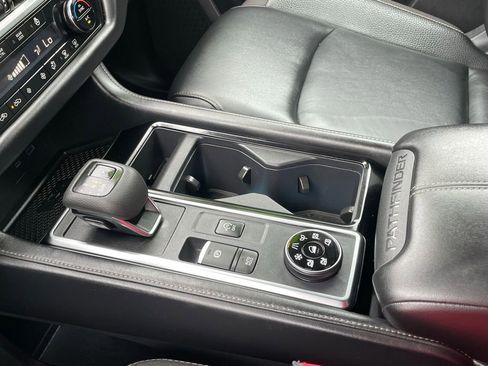 Certified 2023 Nissan Pathfinder SL AWD/4WD image 23