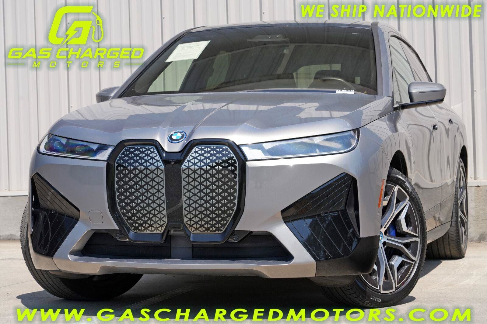 Used 2025 BMW iX xDrive50 AWD/4WD image 1