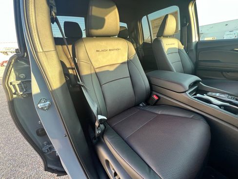 New 2026 Honda Ridgeline Black Edition image 15
