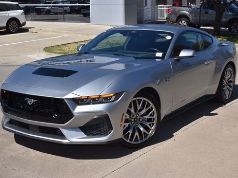 Certified 2025 Ford Mustang GT Premium image 39