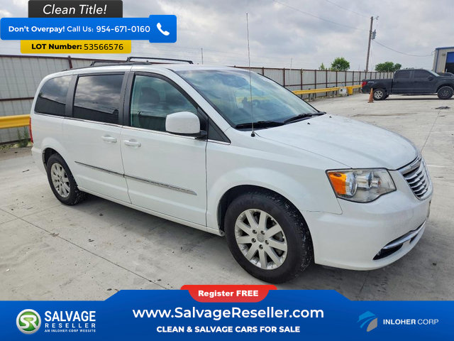 Used 2016 Chrysler Town & Country Touring FWD image 5