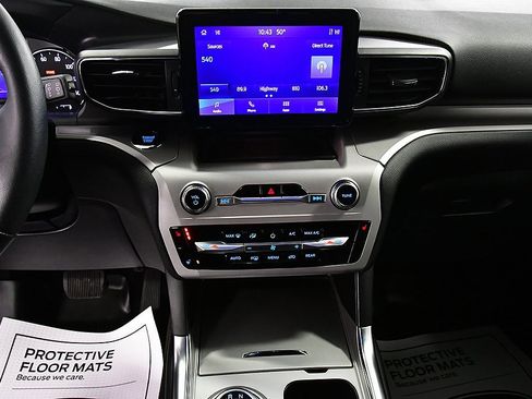 Used 2023 Ford Explorer XLT w/ Equipment Group 202A image 27