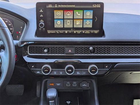 Used 2022 Honda Civic Touring image 17