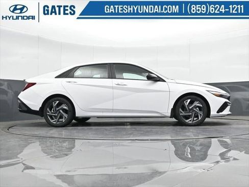 New 2025 Hyundai Elantra Sport image 98