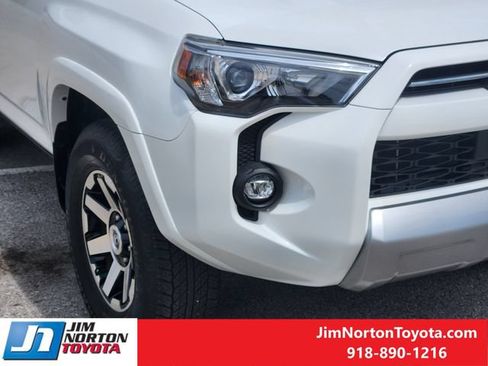 Used 2024 Toyota 4Runner TRD Off-Road Premium w/ Moonroof Package AWD/4WD image 10
