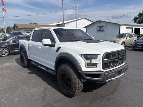 Used 2017 Ford F150 Raptor w/ Equipment Group 802A Luxury AWD/4WD image 2