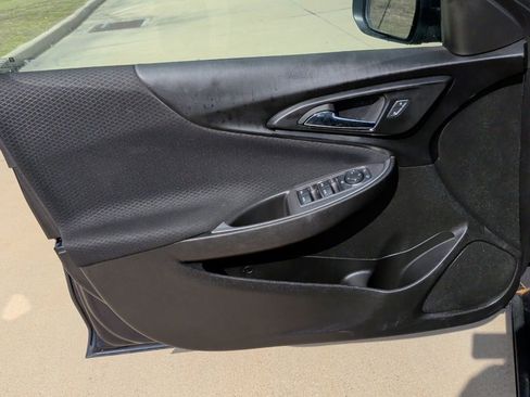 Used 2023 Chevrolet Malibu LT image 10