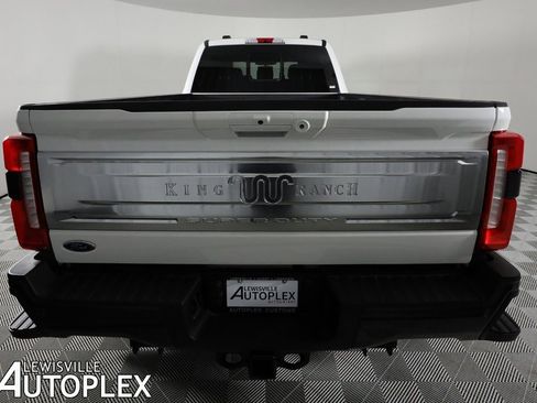 Used 2025 Ford F450 King Ranch w/ FX4 Off-Road Package image 7