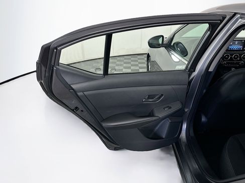 Used 2024 Nissan Sentra SV image 24