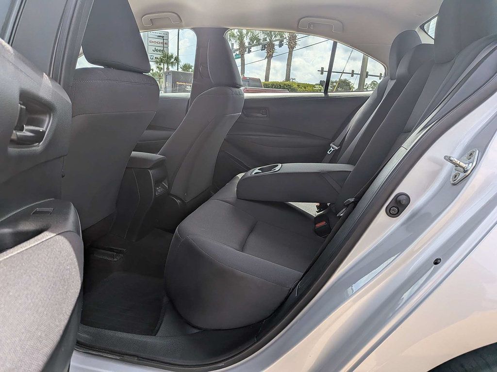 Used 2023 Toyota Corolla LE FWD image 13