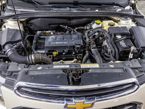 Used 2015 Chevrolet Cruze LT image 46