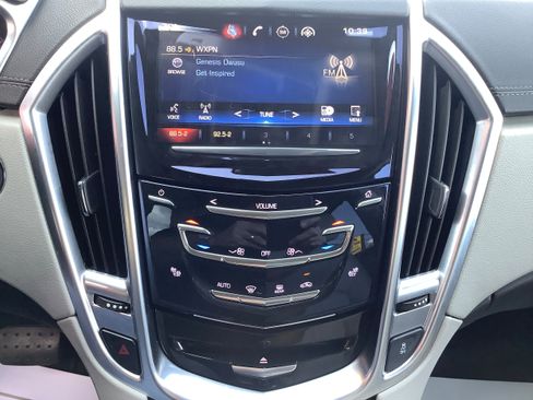 Used 2015 Cadillac SRX Luxury w/ Driver Awareness Package image 19