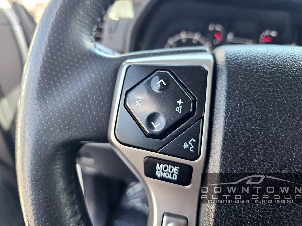 Used 2022 Toyota 4Runner SR5 Premium AWD/4WD image 25