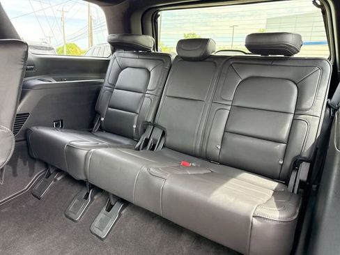 Used 2018 Lincoln Navigator Select AWD/4WD image 24