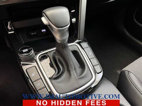 Used 2024 Kia Seltos X-Line AWD/4WD image 31