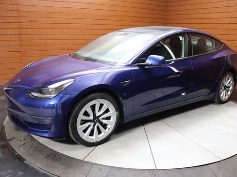 Used 2022 Tesla Model 3 image 7