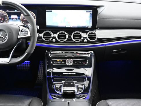 Used 2018 Mercedes-Benz E 63 AMG S image 30