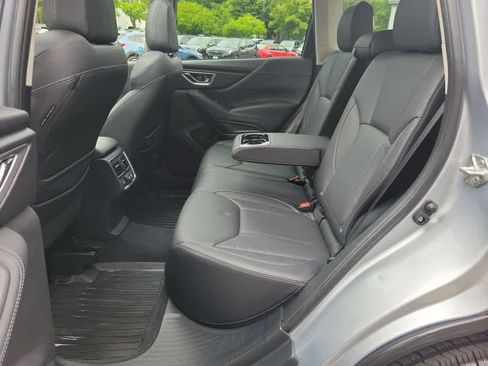 Used 2022 Subaru Forester Touring AWD/4WD image 33
