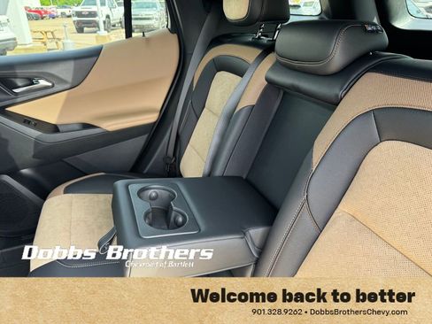 New 2026 Chevrolet Equinox ACTIV w/ Convenience Package III FWD image 32