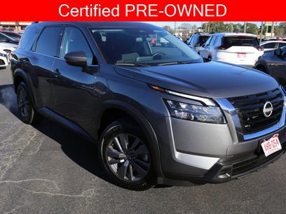 Used 2024 Nissan Pathfinder SV
