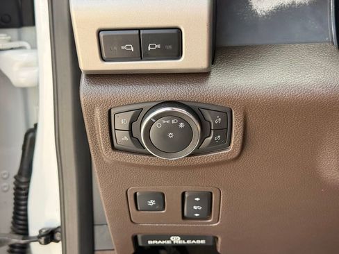 Used 2022 Ford F250 King Ranch w/ King Ranch Ultimate Package AWD/4WD image 10