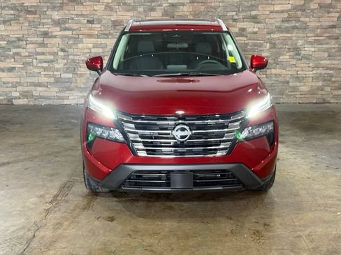 Certified 2025 Nissan Rogue SV w/ SV Premium Package FWD image 2