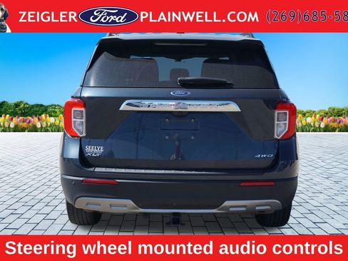 Used 2023 Ford Explorer XLT w/ Equipment Group 202A AWD/4WD image 4