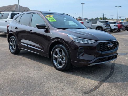 Used 2023 Ford Escape ST-Line w/ Tech Pack #1 AWD/4WD image 6
