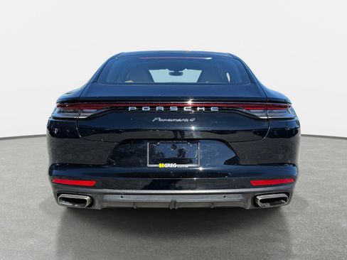 Used 2022 Porsche Panamera 4 image 4